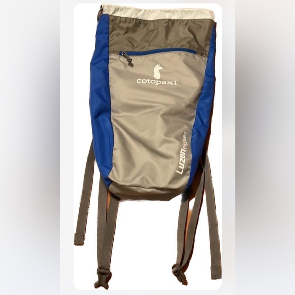Cotopaxi Luzon 18 Hiking bag with hydration pocket